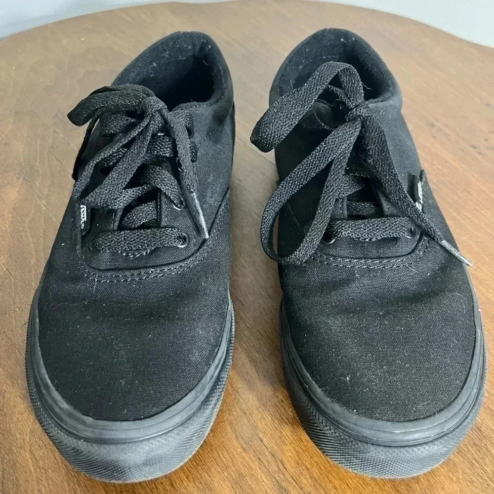Vans Youth Black Canvas‎ Skate Shoe Size 4